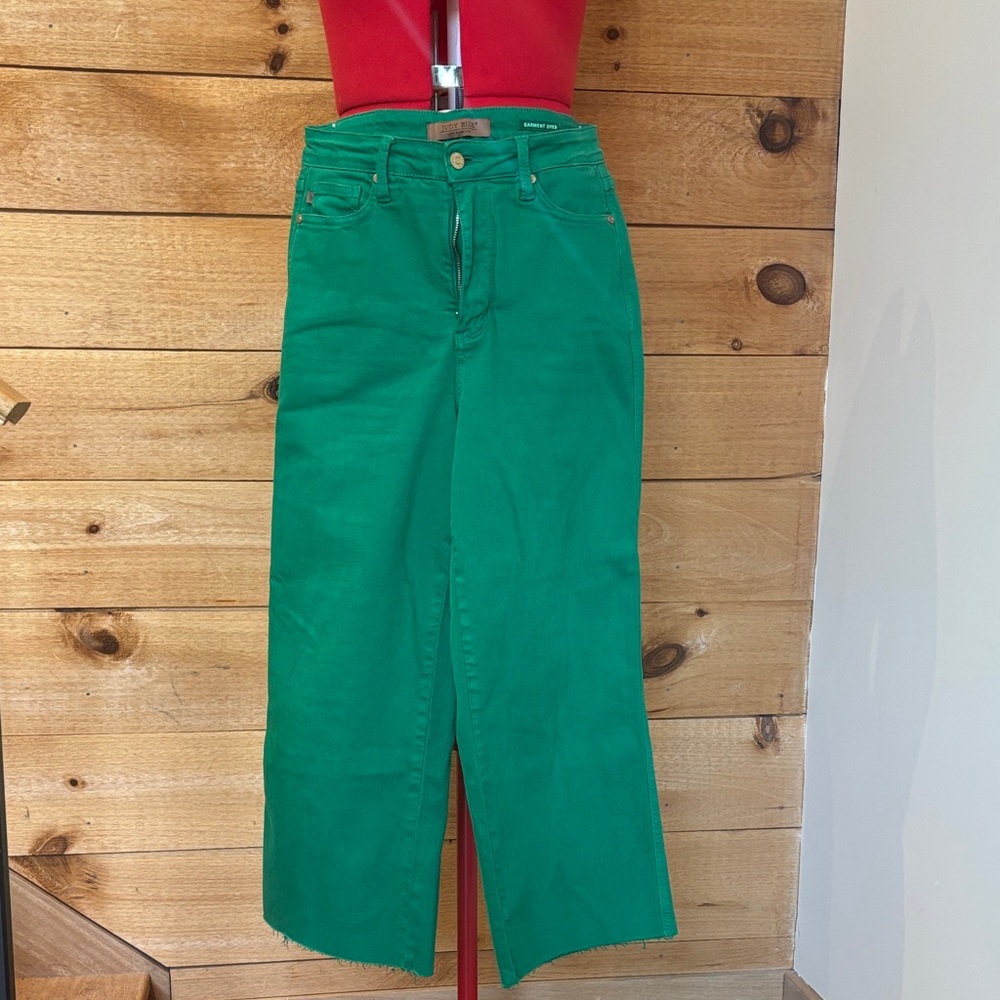 Green High-Waist Women’s Jeans